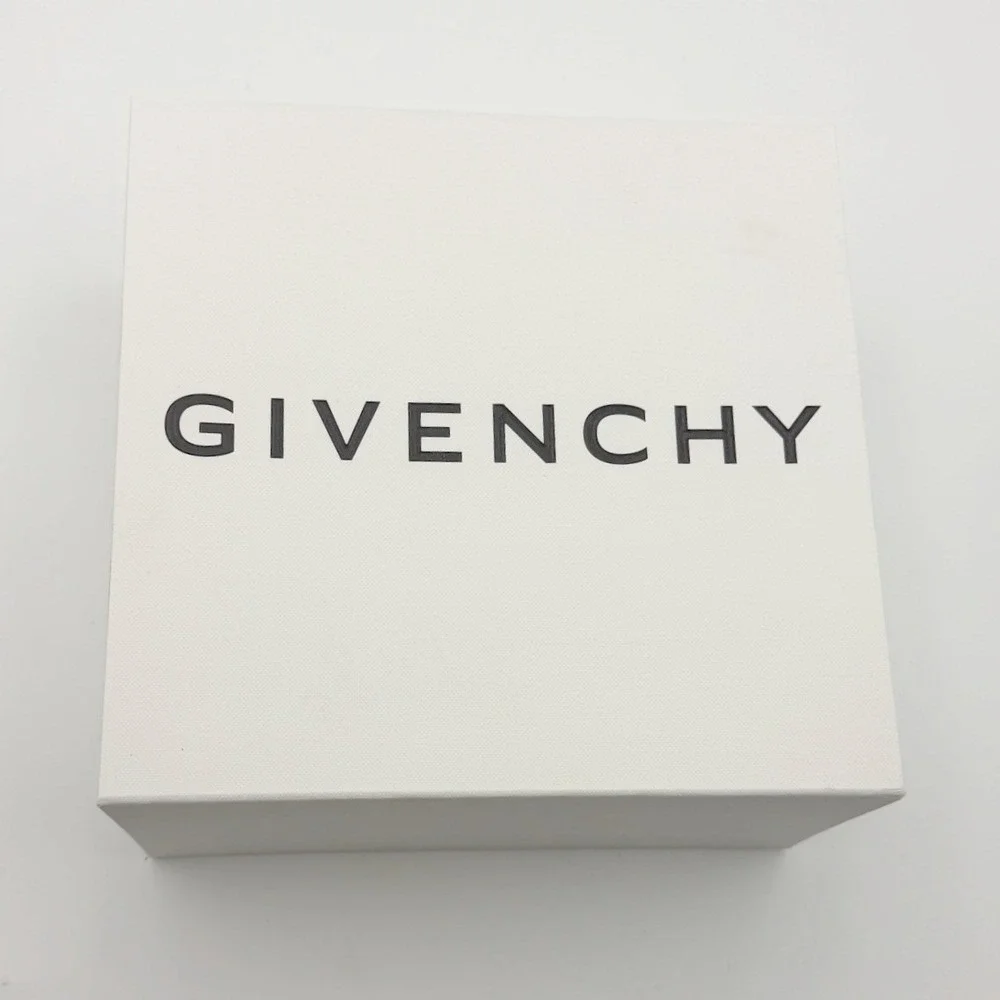 Givenchy small paper review